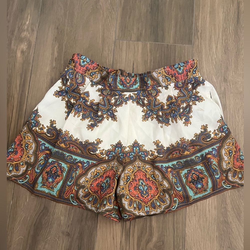 Duras Paisley Floral Print Silky Satin Shorts Size Small